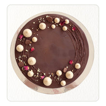 Load image into Gallery viewer, Chocolate Hazelnut Butter Cream Cake
